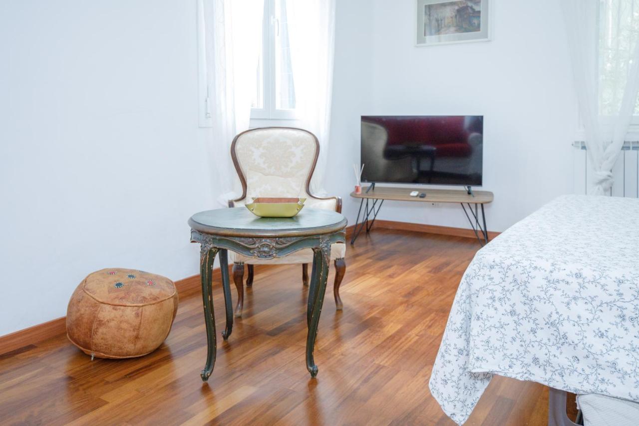 Gozzi House - Comoda Casa - Free Parking - Easy To Venice! Mestre Luaran gambar
